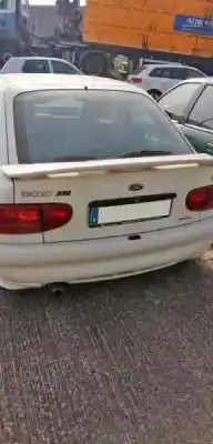 Veicolo di demolizione ford escort berl./turnier xri berlina dell'anno 1998 alimentato rkc
