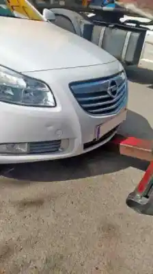 Veículo de Sucata opel insignia berlina cosmo do ano 2011 alimentado a20dtj