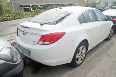 Veículo de Sucata opel insignia berlina cosmo do ano 2011 alimentado a20dtj