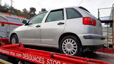 Veículo de Sucata SEAT IBIZA (6K1) Stella do ano 2002 alimentado AGR