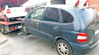 Scrapping Vehicle RENAULT SCENIC (JA..) 1.6 16V Fairway of the year 2002 powered K4MA7