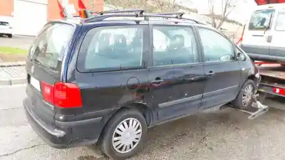 Verschrottungsfahrzeug SEAT ALHAMBRA (7V9) Signo des Jahres 2003 angetrieben AUY