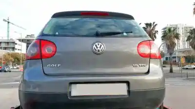 Veículo de Sucata volkswagen golf v berlina (1k1) trendline do ano 2004 alimentado bkc