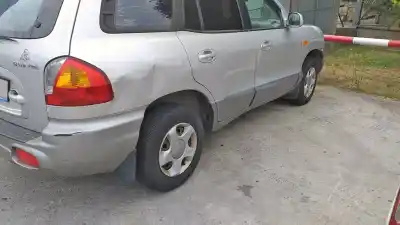 Veículo de Sucata hyundai santa fe (sm) 2.4 gls do ano 2003 alimentado g4js