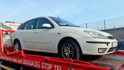 Здавання транспортного засобу FORD FOCUS BERLINA (CAK) Ghia року 2002 потужний C9DB