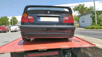 Vehicul casat bmw serie 3 berlina (e46) 320d al anului 2000 alimentat 204d1