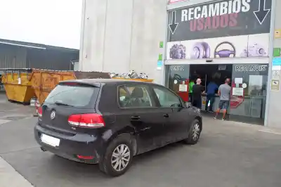 Veículo de Sucata volkswagen golf vi (5k1) advance do ano 2011 alimentado cax