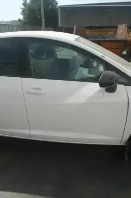 Véhicule à la ferraille seat ibiza (6p1) fr de l'année 2016 alimenté chz