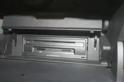 Véhicule à la ferraille seat ibiza (6p1) fr de l'année 2016 alimenté chz