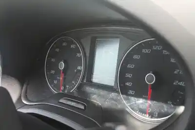 Véhicule à la ferraille seat ibiza (6p1) fr de l'année 2016 alimenté chz