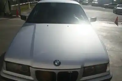 Veículo de Sucata bmw serie 3 compacto (e36) 316i comfort edition do ano 1998 alimentado m40b16