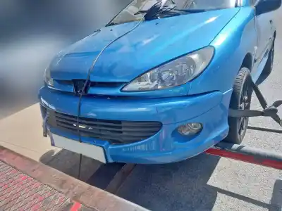 Veículo de Sucata peugeot 206 berlina xn do ano 2002 alimentado kfw