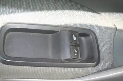 Veicolo di demolizione ford fiesta (cb1) trend dell'anno 2009 alimentato snjb