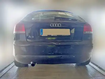 Sloopvoertuig audi a3 (8p) 1.6 ambiente van het jaar 2004 aangedreven bgu