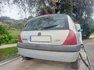 Здавання транспортного засобу renault clio ii fase i (b/cbo) 1.2 року 2001 потужний d4f b7