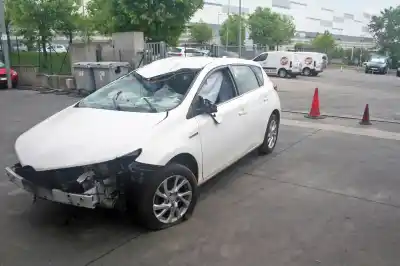 Veículo de Sucata toyota auris hybrid active do ano 2016 alimentado 2zr