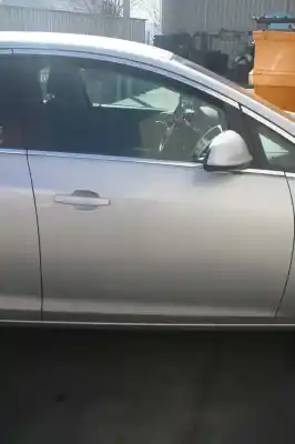 Veicolo di demolizione opel astra j lim. cosmo dell'anno 2010 alimentato a17dtr