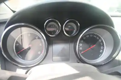 Veicolo di demolizione opel astra j lim. cosmo dell'anno 2010 alimentato a17dtr