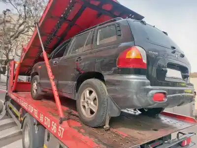 Veículo de Sucata HYUNDAI SANTA FE (SM) 2.4 GLS do ano 2001 alimentado G4JS