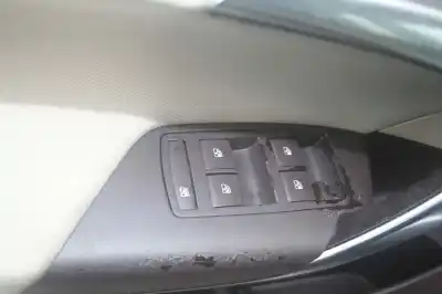 Veículo de Sucata opel insignia berlina essentia do ano 2011 alimentado a20dth