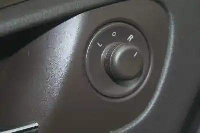 Veículo de Sucata opel insignia berlina essentia do ano 2011 alimentado a20dth