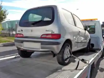 Veicolo di demolizione FIAT SEICENTO (187) Suite dell'anno 2000 alimentato 176B2000