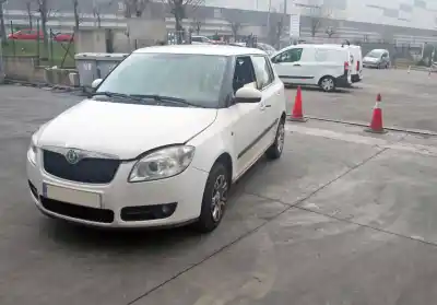 Sloopvoertuig skoda fabia (5j2 ) urban van het jaar 2008 aangedreven bnm