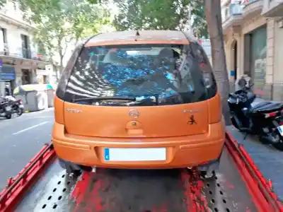 Sloopvoertuig opel corsa c blue line van het jaar 2004 aangedreven z12xep