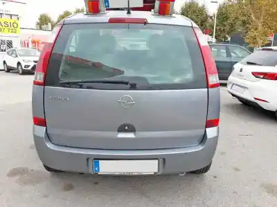 Véhicule à la ferraille opel meriva cosmo de l'année 2004 alimenté z16se