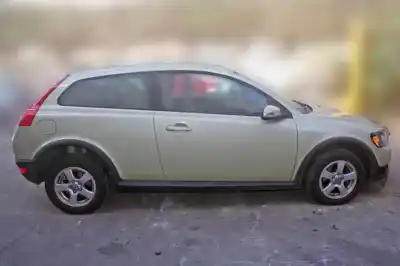 Sloopvoertuig VOLVO C30 (533) 1.6 D van het jaar 2008 aangedreven D4164T