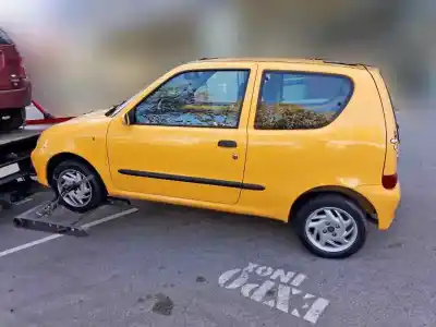 Veicolo di demolizione FIAT SEICENTO (187) Sporting dell'anno 2003 alimentato 187A1000