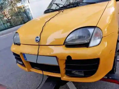 Veicolo di demolizione fiat seicento (187) sporting dell'anno 2003 alimentato 187a1000