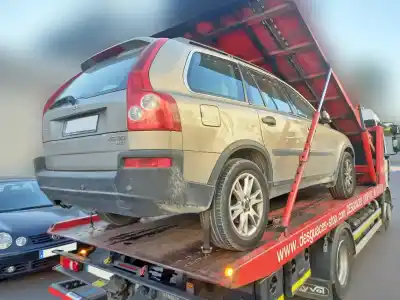 Veículo de Sucata VOLVO XC90 D5 Kinetic do ano 2003 alimentado D5244T