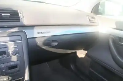 Veículo de Sucata audi a4 avant (8e) 1.8 t do ano 2005 alimentado bfb