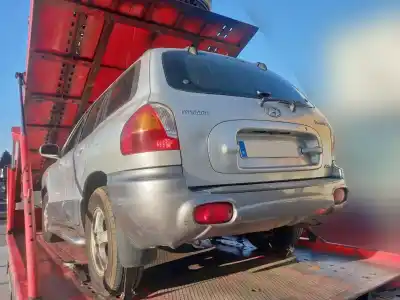 Veículo de Sucata hyundai santa fe (sm) 2.0 gls crdi 4x4 do ano 2003 alimentado d4ea