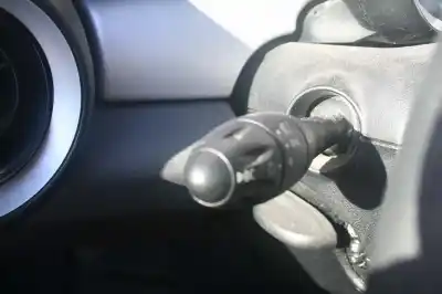 Veículo de Sucata mini mini (r56) one do ano 2009 alimentado n12b14a