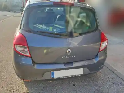 Scrapping Vehicle renault clio iii style of the year 2010 powered d4f d7