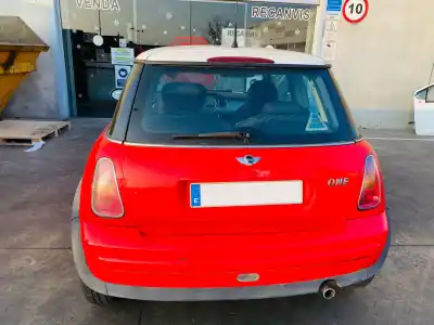 Здавання транспортного засобу mini                                               mini (r50,r53)                                                                                                                                                                                                                                             one                                                                                                                                                                                                                                                        року 2002 потужний w10b16a
