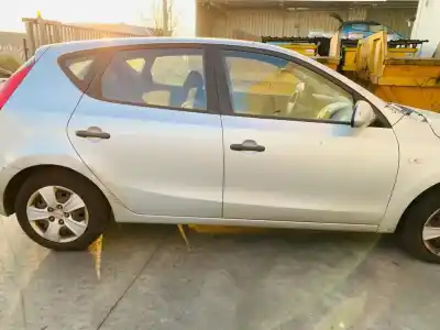 Veículo de Sucata hyundai i30 classic do ano 2010 alimentado g4fa