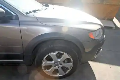 Scrapping Vehicle volvo xc70 momentum awd of the year 2010 powered d5244t10