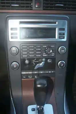 Scrapping Vehicle volvo xc70 momentum awd of the year 2010 powered d5244t10