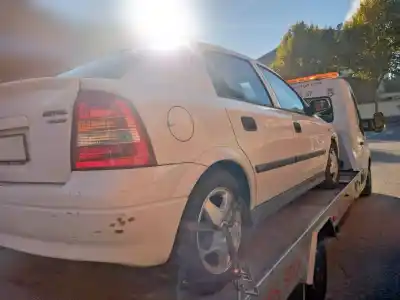 Sloopvoertuig OPEL ASTRA G BERLINA Elegance van het jaar 2000 aangedreven Y20DTH