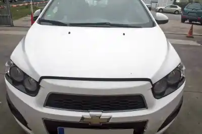 Veículo de Sucata chevrolet aveo sedán ls do ano 2012 alimentado a12xer