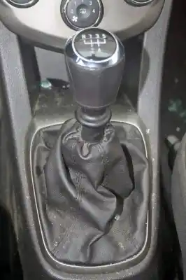 Veículo de Sucata chevrolet aveo sedán ls do ano 2012 alimentado a12xer