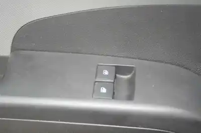 Veículo de Sucata chevrolet aveo sedán ls do ano 2012 alimentado a12xer