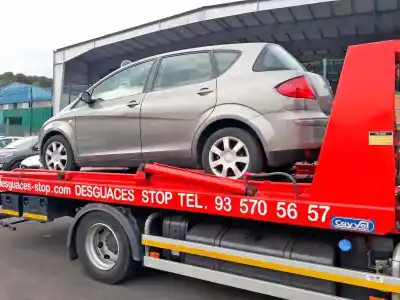 Veicolo di demolizione SEAT TOLEDO (5P2) 2.0 TDI dell'anno 2006 alimentato BKD