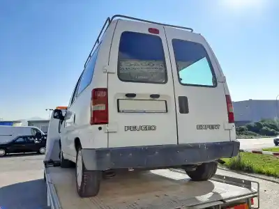 Veículo de Sucata PEUGEOT EXPERT KOMBI Confort acristaldo (5 asientos) do ano 2000 alimentado WJZ