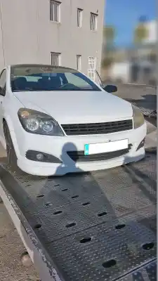 Vehicul casat OPEL ASTRA GTC Cosmo al anului 2006 alimentat Z16XEP
