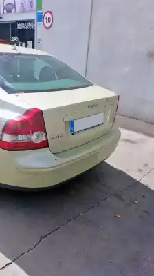 Veículo de Sucata volvo s40 berlina 2.4 momentum do ano 2004 alimentado b5244s
