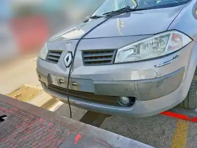 Veículo de Sucata renault megane ii familiar authentique confort do ano 2005 alimentado f9q800